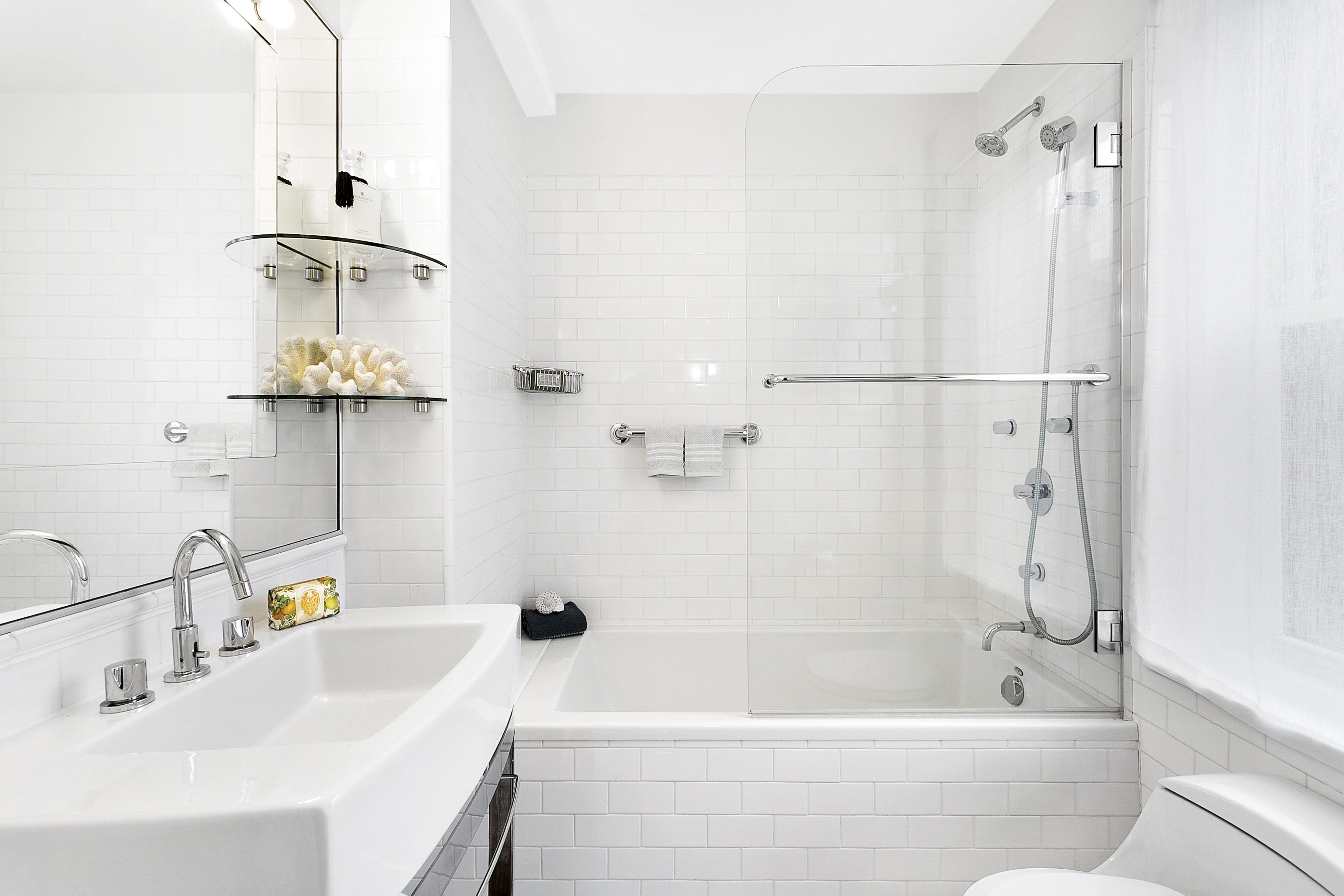 8 NYC bathroom renovations that will improve your life—and your